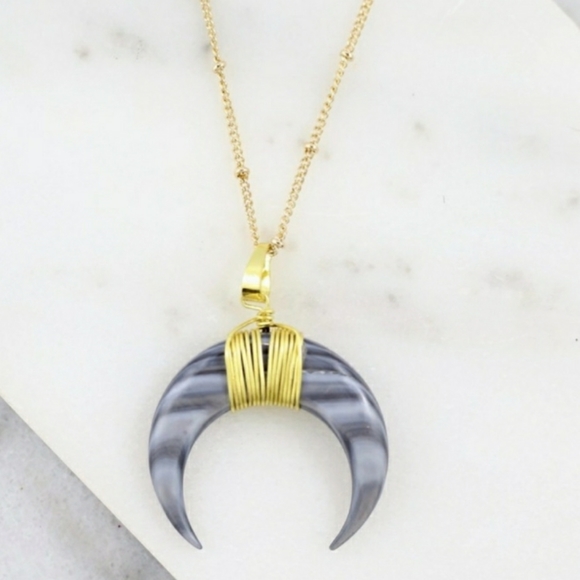 Jewelry - Crescent Horn Necklace